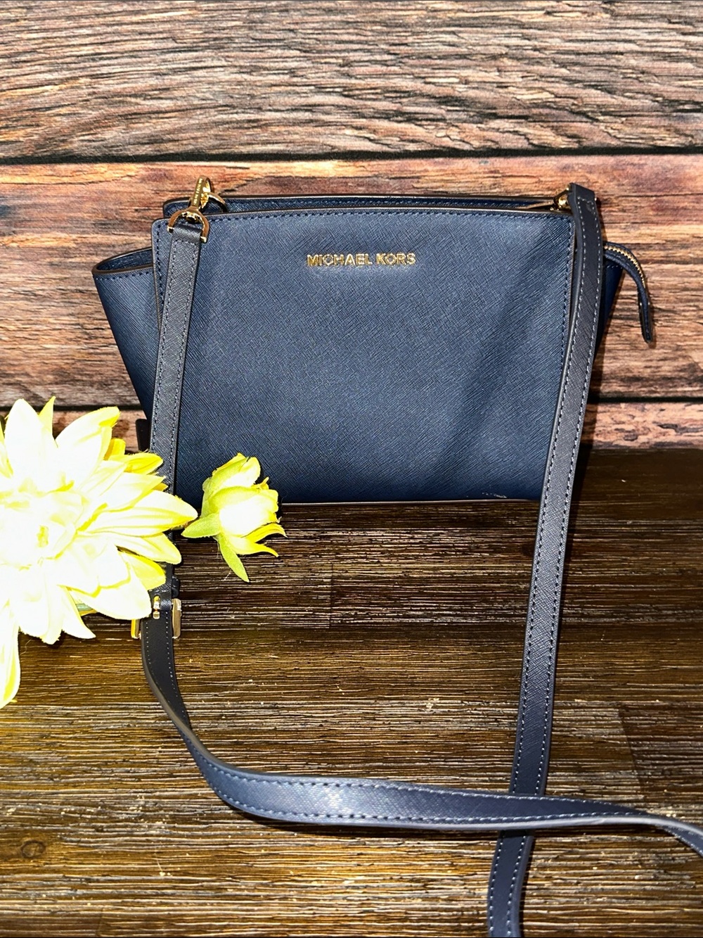 Michael Kors Selma Medium Messenger Navy Saffiano Crossbody with Gold Hardware